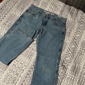 Wrangler Relaxed Fit Blue Jeans